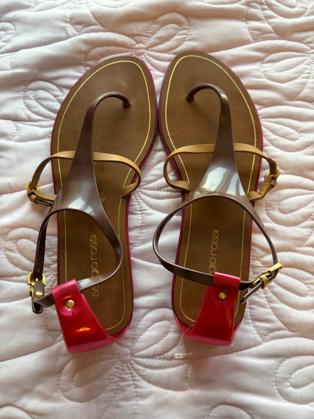 Sergio Rossi Women's Brown and Red T-Strap Sandals *Defect*